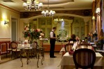 Restauracja Hotelu Aleksander, Sala Koralowa
